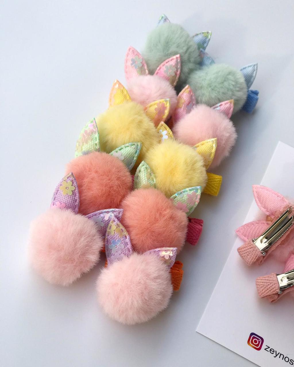 Tavşan kulak ponpon klips toka.