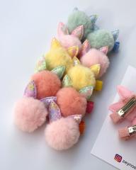 Tavşan kulak ponpon klips toka.