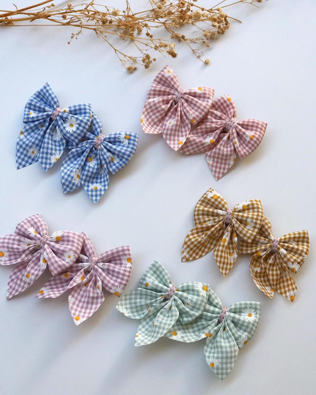 Papatya desenli fiyon klips toka.