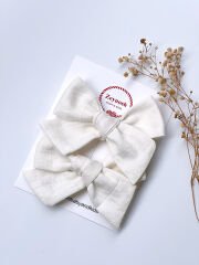 Büyük boy kırık beyaz keten klips toka.