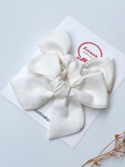 Büyük boy beyaz fiyonk klips toka.