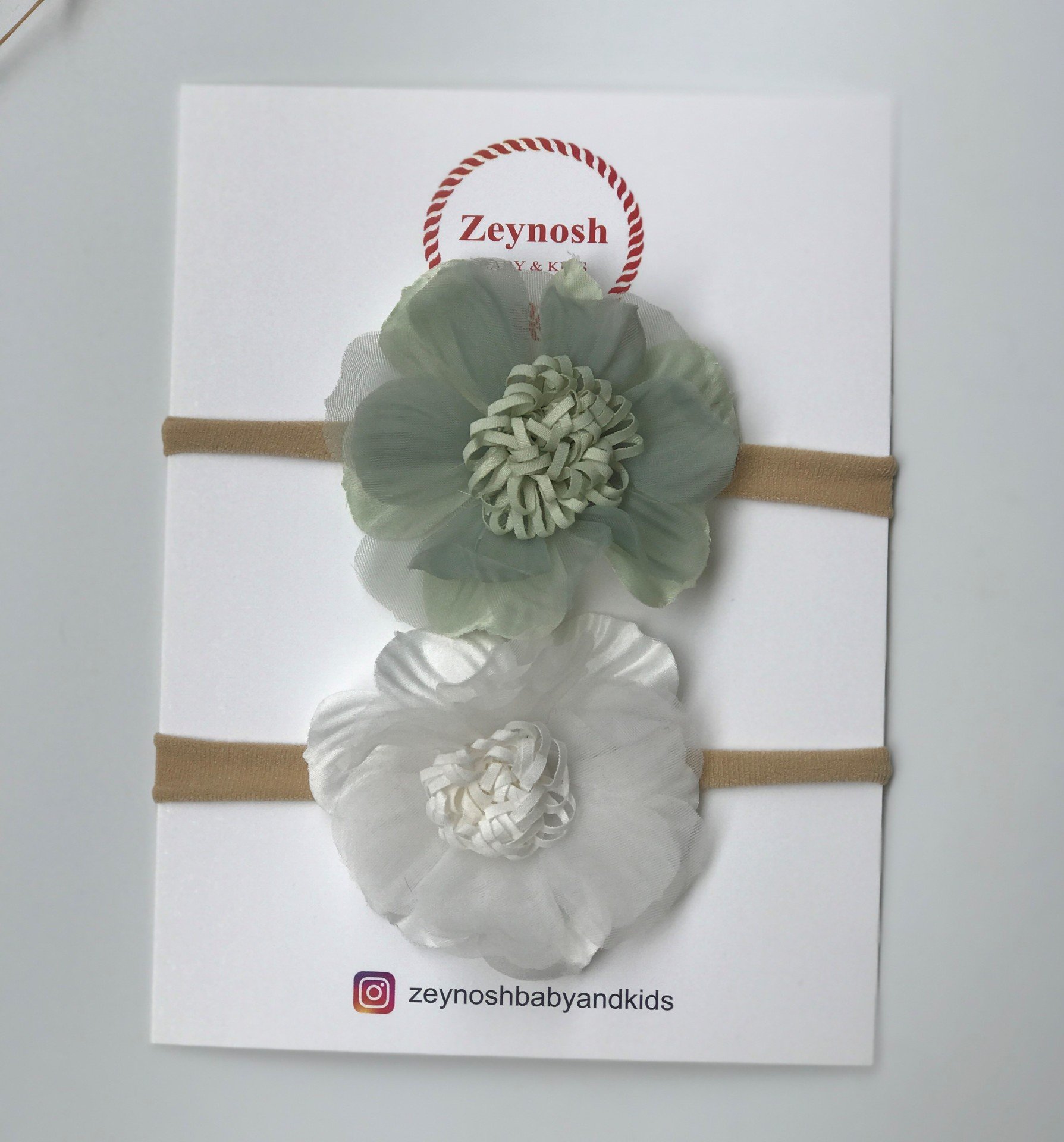 Çiçek saç bandı.